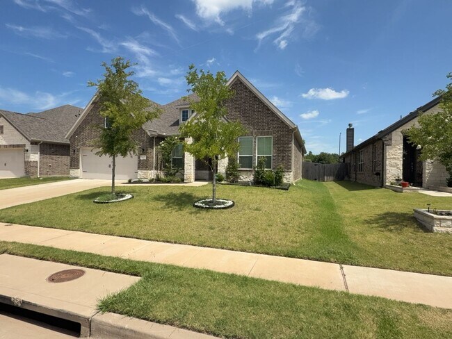 Building Photo - 4BR/3BA | Newly Renovated Single Family Home | 2-Car Garage Parking | Covered Back Patio!