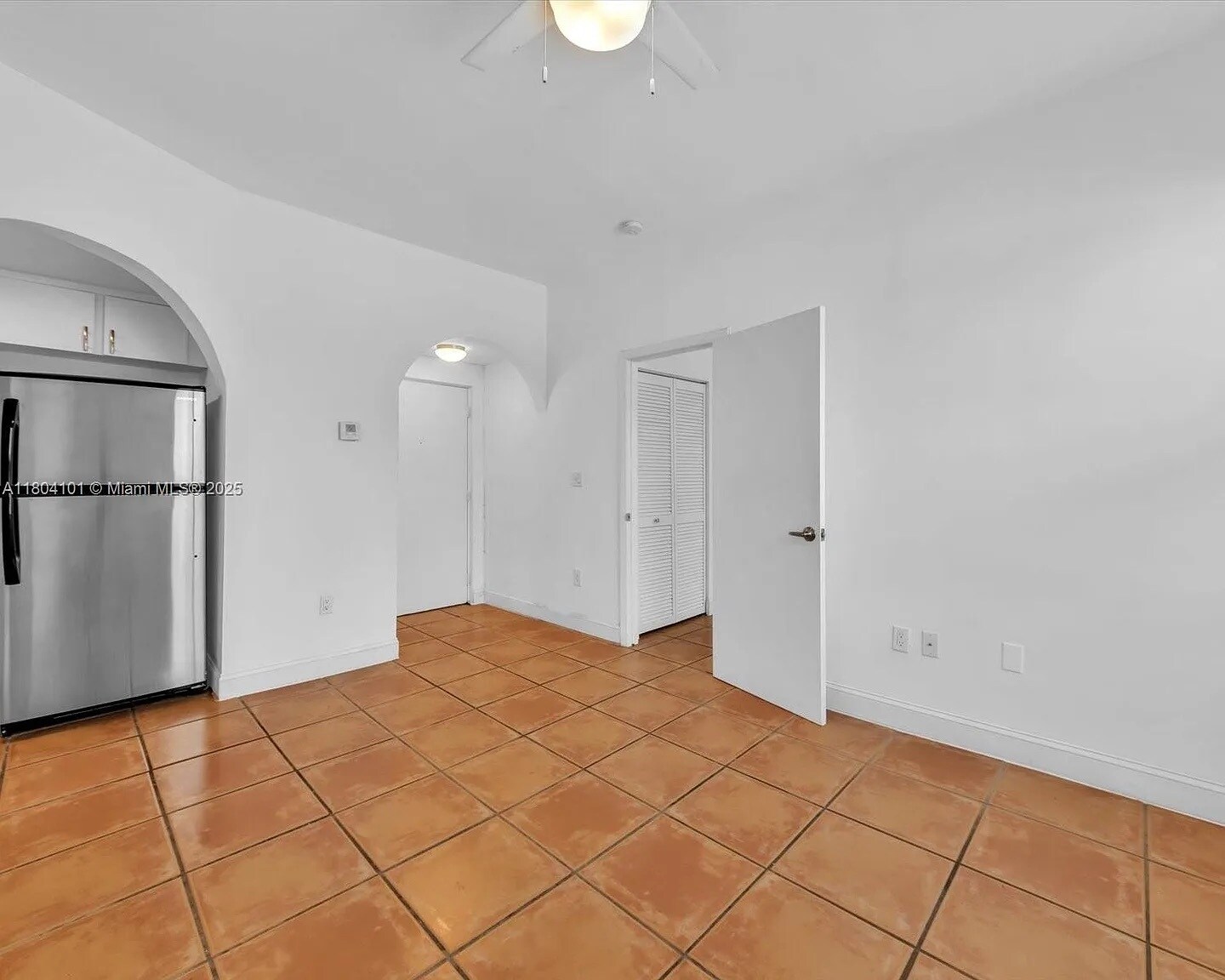 Building Photo - 1218 Drexel Ave