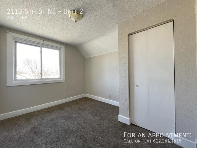 Building Photo - 2113 5th St NE