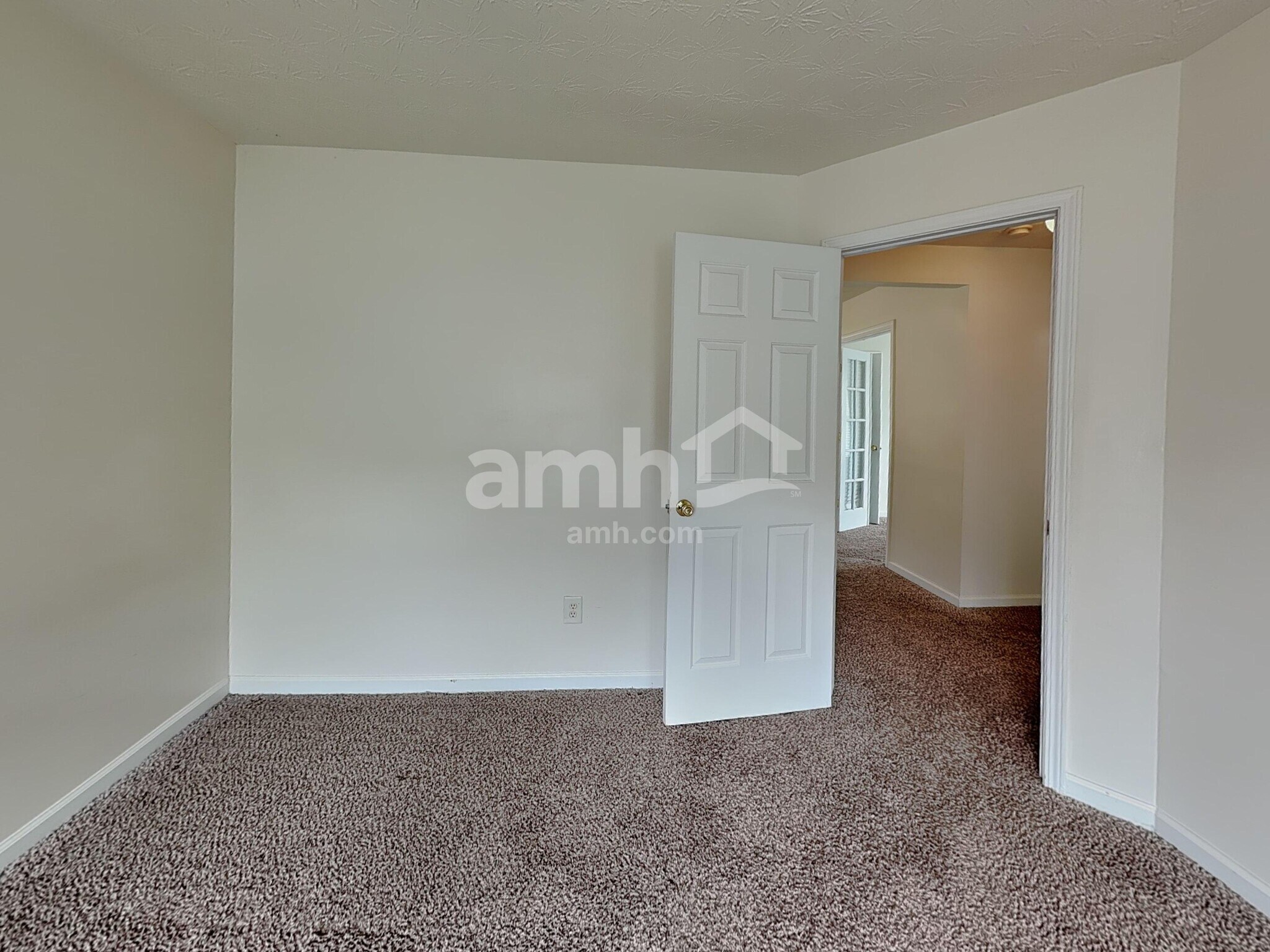 Building Photo - 4305 Windale Dr NW