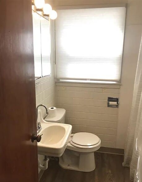 Building Photo - 503 Melrose Ct