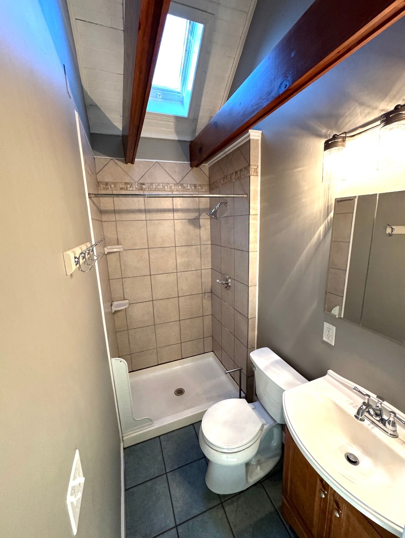 Building Photo - 12 Myrtle St