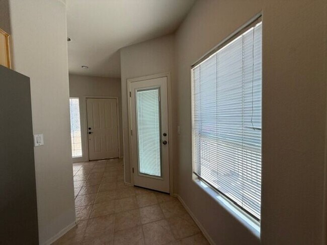 Building Photo - 7021 E Earll Dr