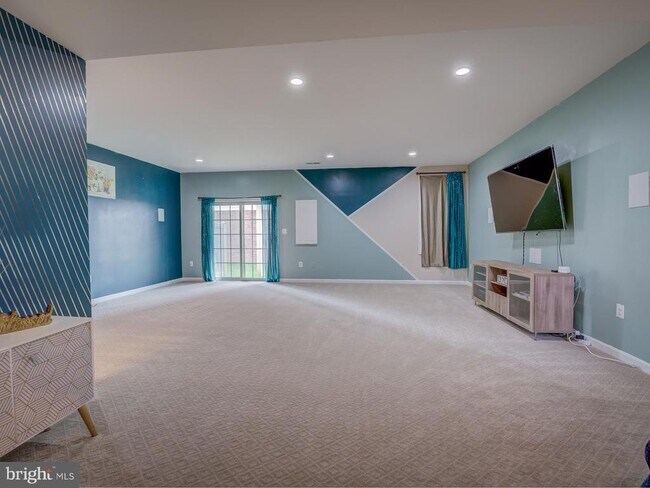 Building Photo - 23480 Logans Ridge Terrace
