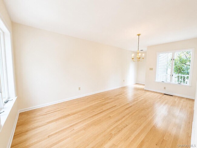 Building Photo - 6 Cornell Pl