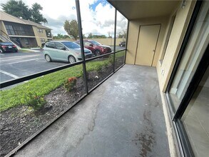 Building Photo - 5323 Summerlin Rd