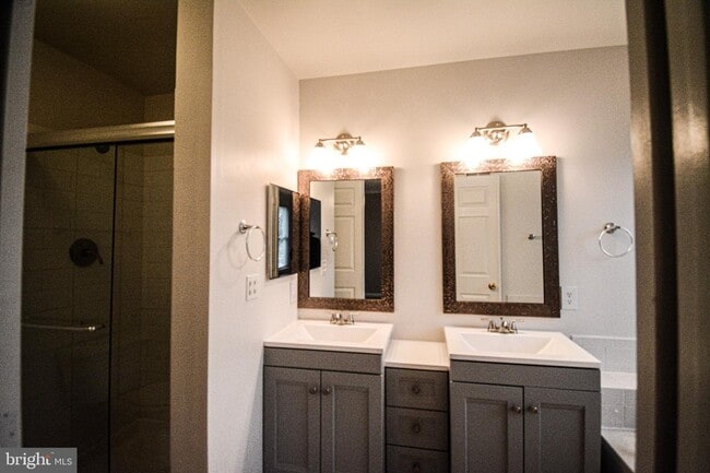 Building Photo - 6413 McCoy Rd