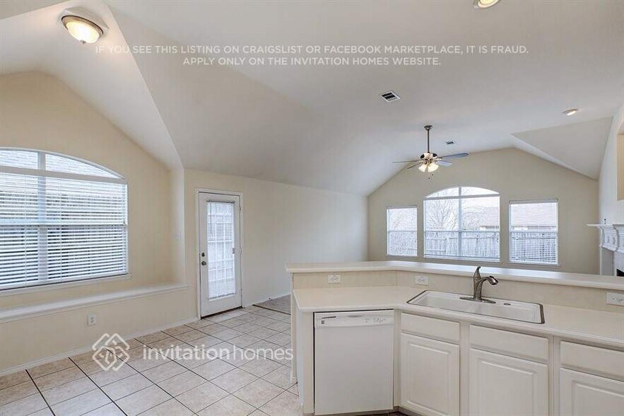 Building Photo - 5704 Bedford Ln