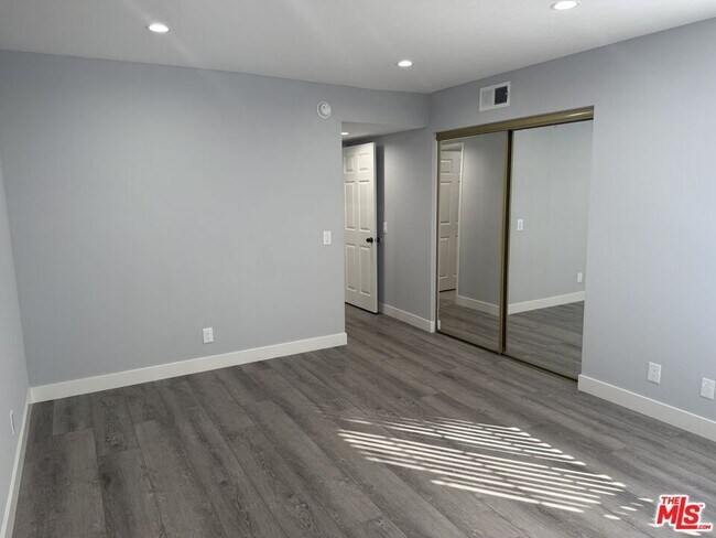 Building Photo - 7639 Kester Ave