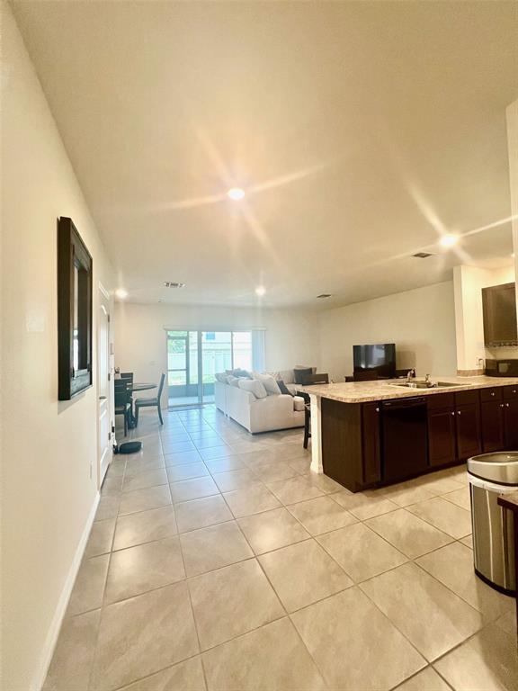 Building Photo - 9033 Alba Ln
