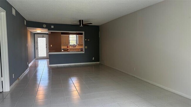 Building Photo - 2440 DC Country Club Boulevard