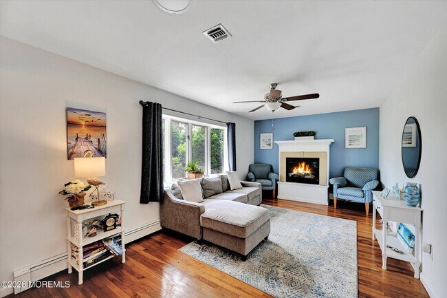 Building Photo - 855 Derry Dr