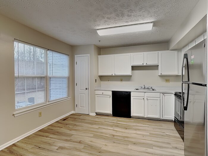 Building Photo - 7 Winlo Ct