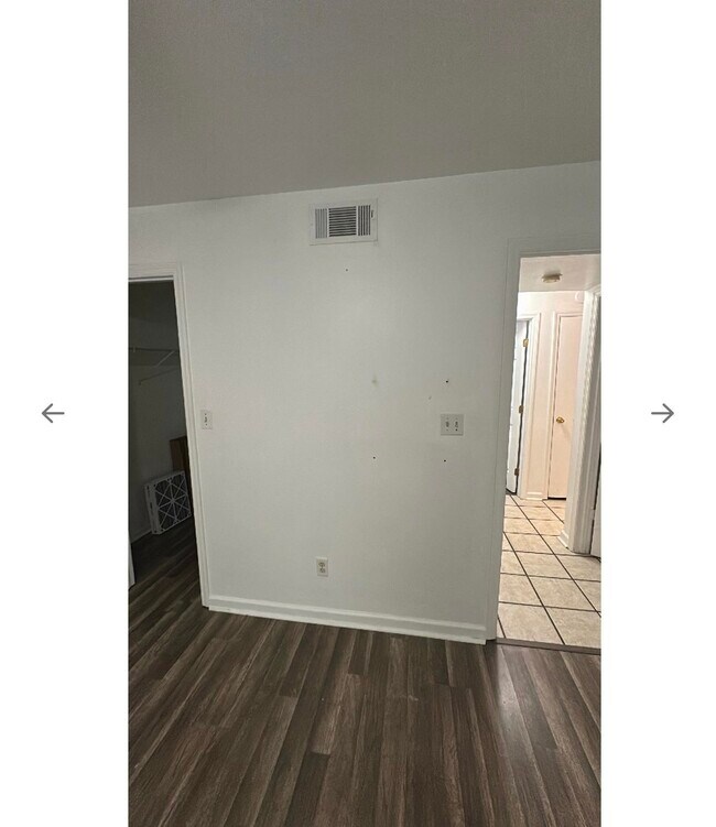 Building Photo - 2555 Chateau Ln