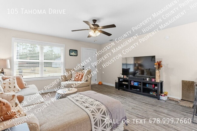 Building Photo - 105 Tahoma Dr