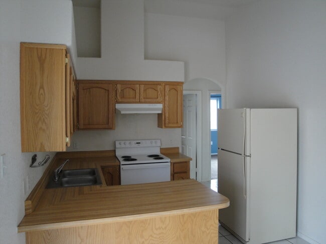 Building Photo - VILLA CHAPARRAL