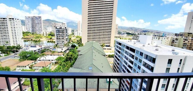 Building Photo - Four Paddle #1310- Large One Bedroom Condo