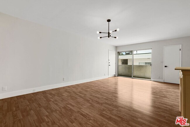 Building Photo - 1031 Laurel Ave