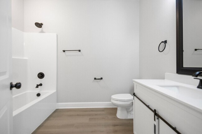 Building Photo - 2311 Nichols Rd