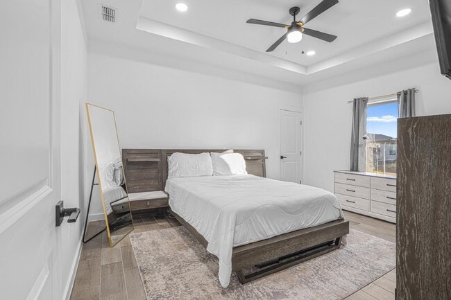 Building Photo - 3504 Jorge Sosa Dr