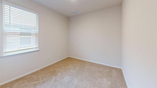 Building Photo - 245 Brooklyn Dr