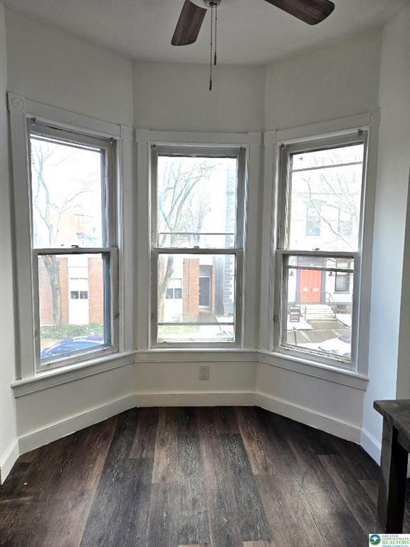 Building Photo - 130 N 2nd St