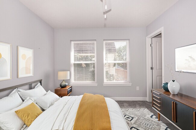 Building Photo - 2184 E 97th St