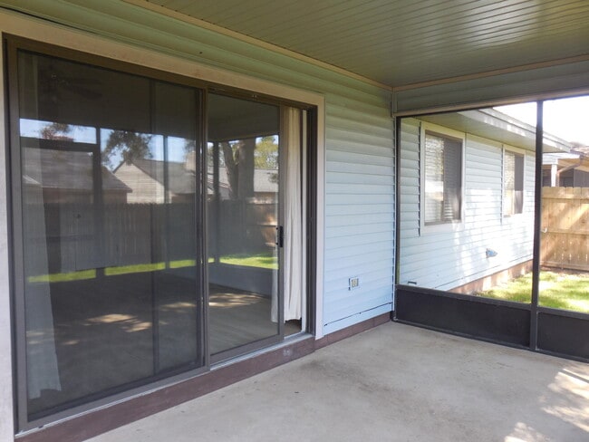 Building Photo - 360 Evergreen Ave