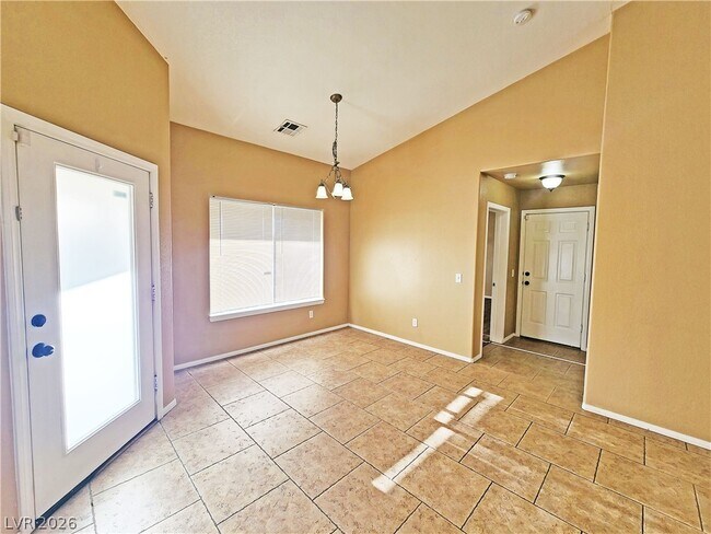 Building Photo - 3680 Ravine Ave