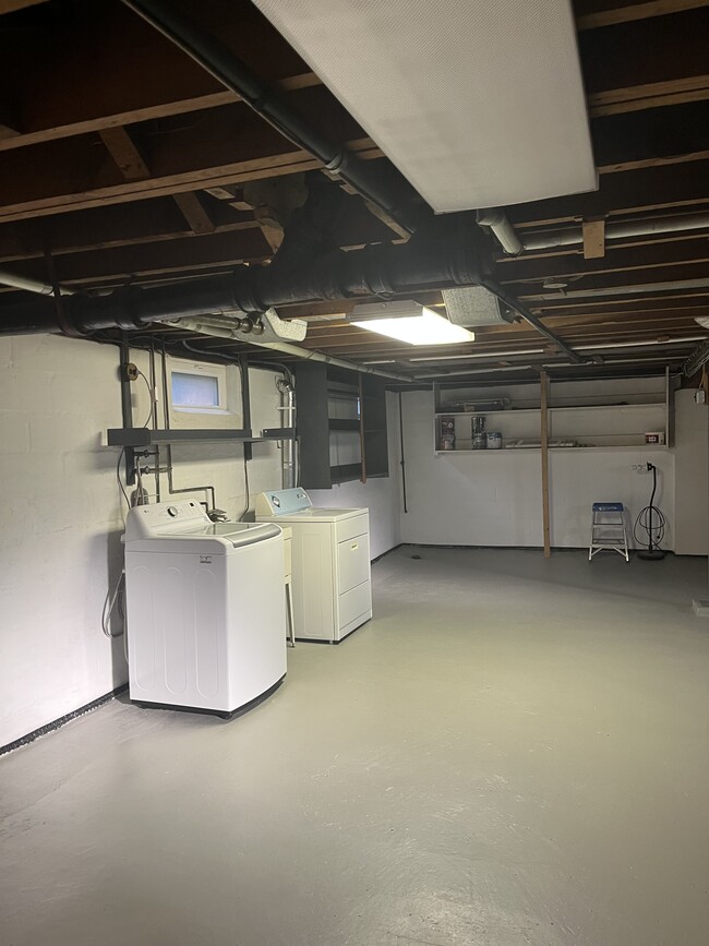 Building Photo - 214 McKendree Ave