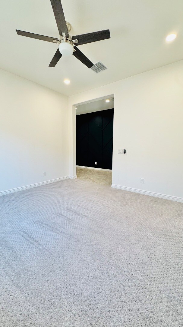 Building Photo - 26738 N 74th Ln