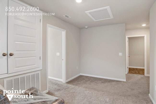 Building Photo - 32146 Calder Ct