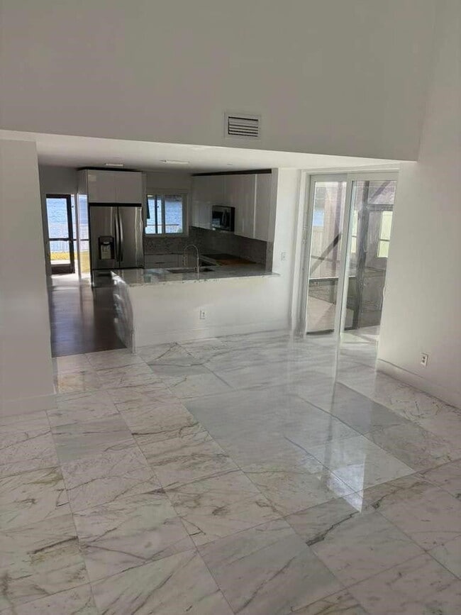 Building Photo - 11705 NW 12th St