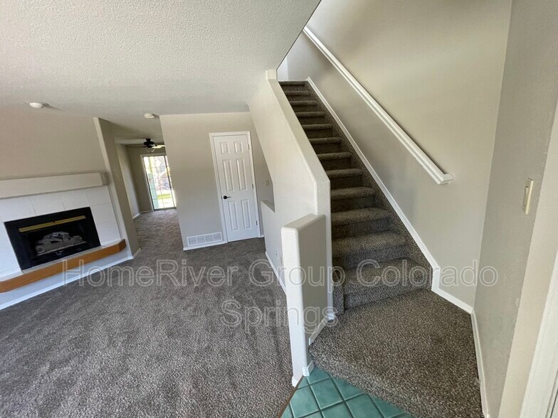 Building Photo - 6348 Colony Cir