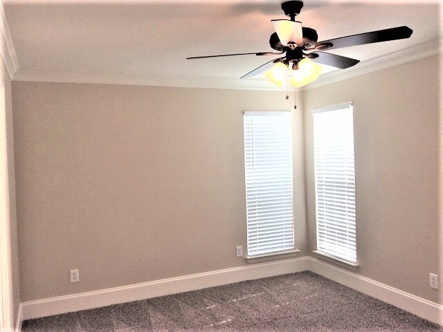 Building Photo - 3437 Continental Dr