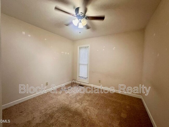 Building Photo - 67 Andrews Store Rd