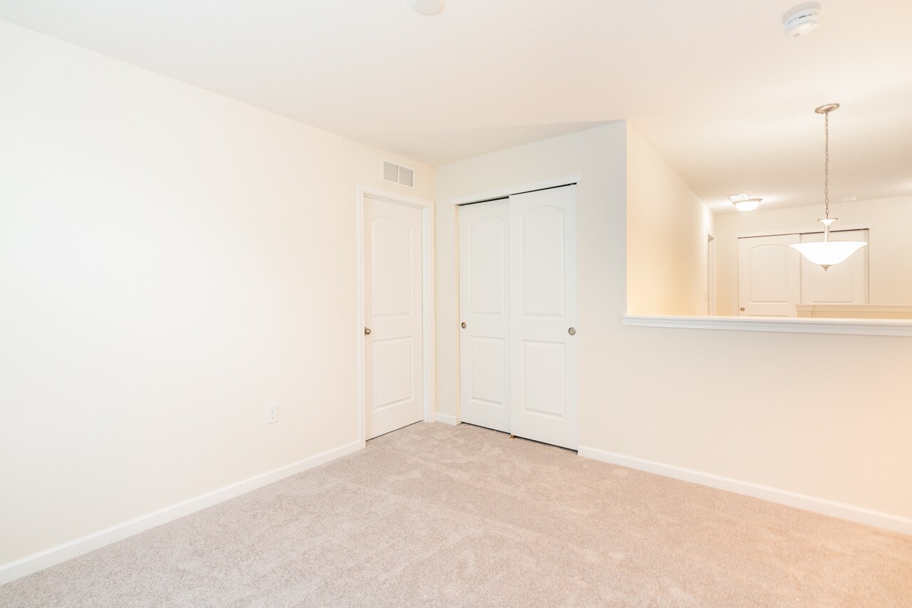 Building Photo - 205 Whitetail Trl