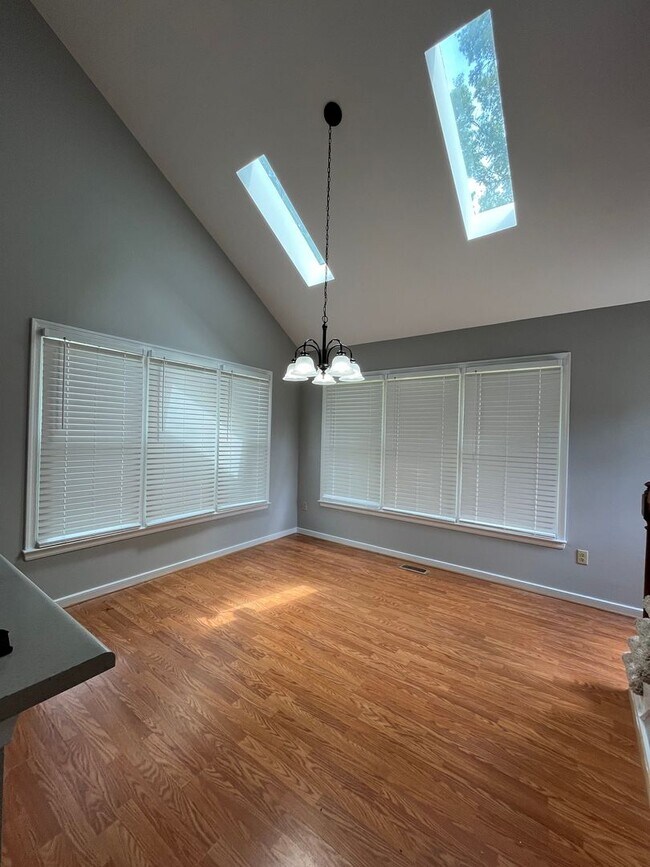 Building Photo - Two-Story Colonial in Henrico