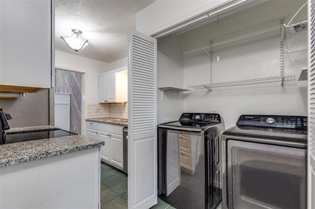 Building Photo - 7608 Woodthrush Dr