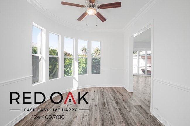 Building Photo - 5162 1/2 Clinton St