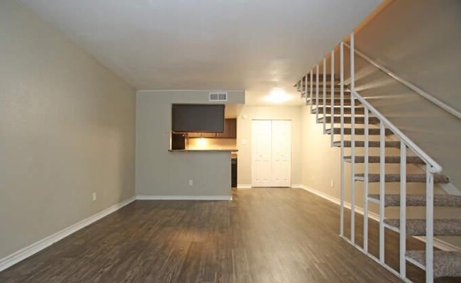 Building Photo - 1 bedroom in Houston TX 77029