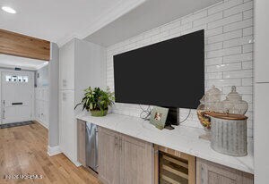 Building Photo - 111 Sanborn Ave