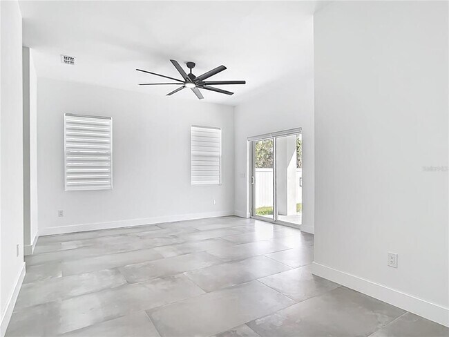 Building Photo - 159 Antilla Dr