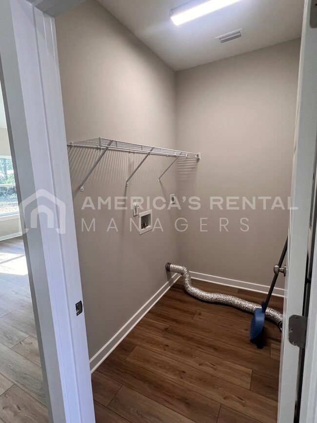 Building Photo - Home for Rent in Bay Minette, AL!! View with 48 Hours Notice!