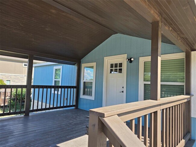 Primary Photo - 1304 Eagles Way