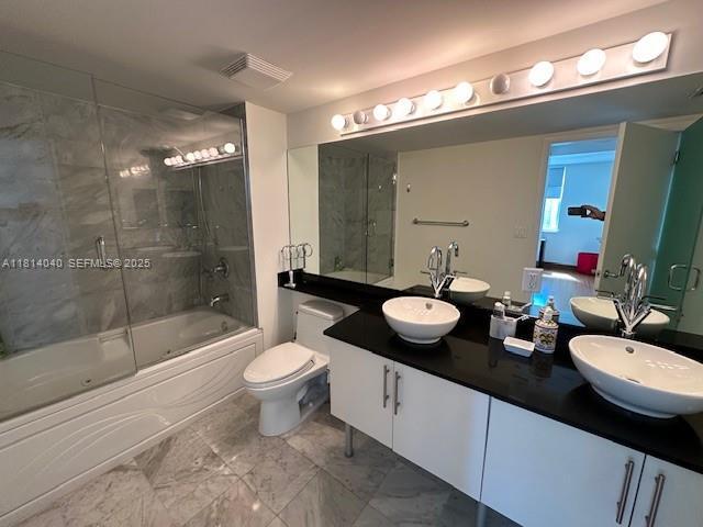 Building Photo - 31 SE 5th St