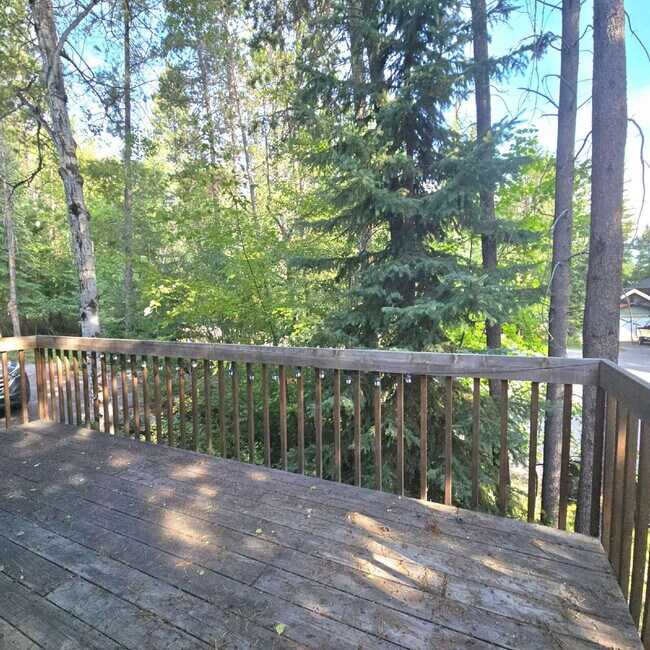 Building Photo - 2 Bedroom 2.5 bathroom near Golf Course