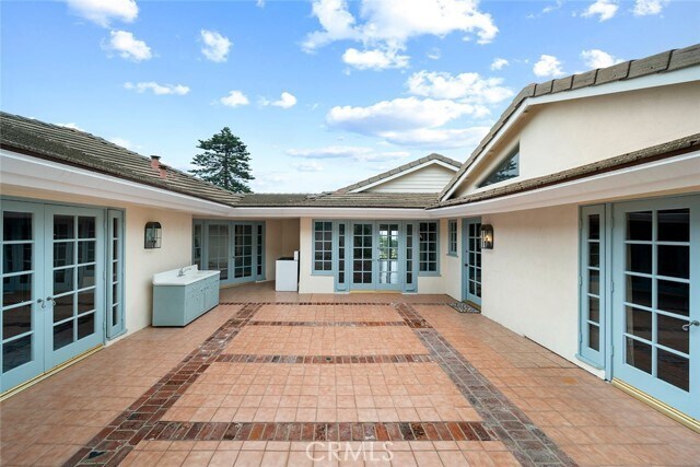 Building Photo - 905 Emerald Bay