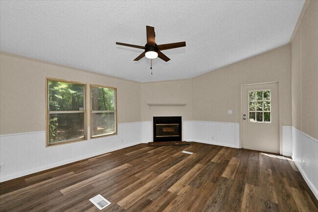 Building Photo - 575 Milligan Rd
