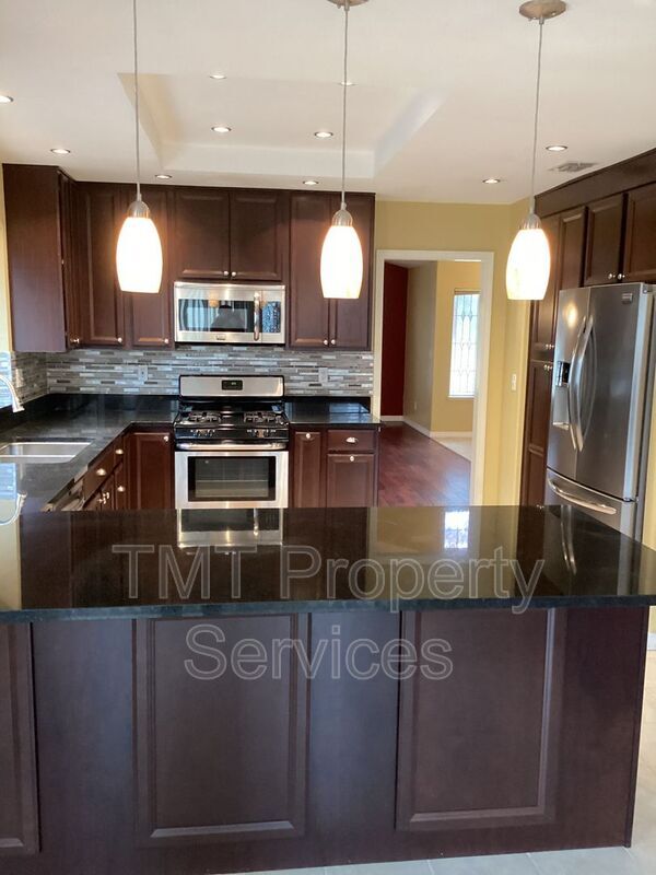 Building Photo - 7108 Beaver Falls Way